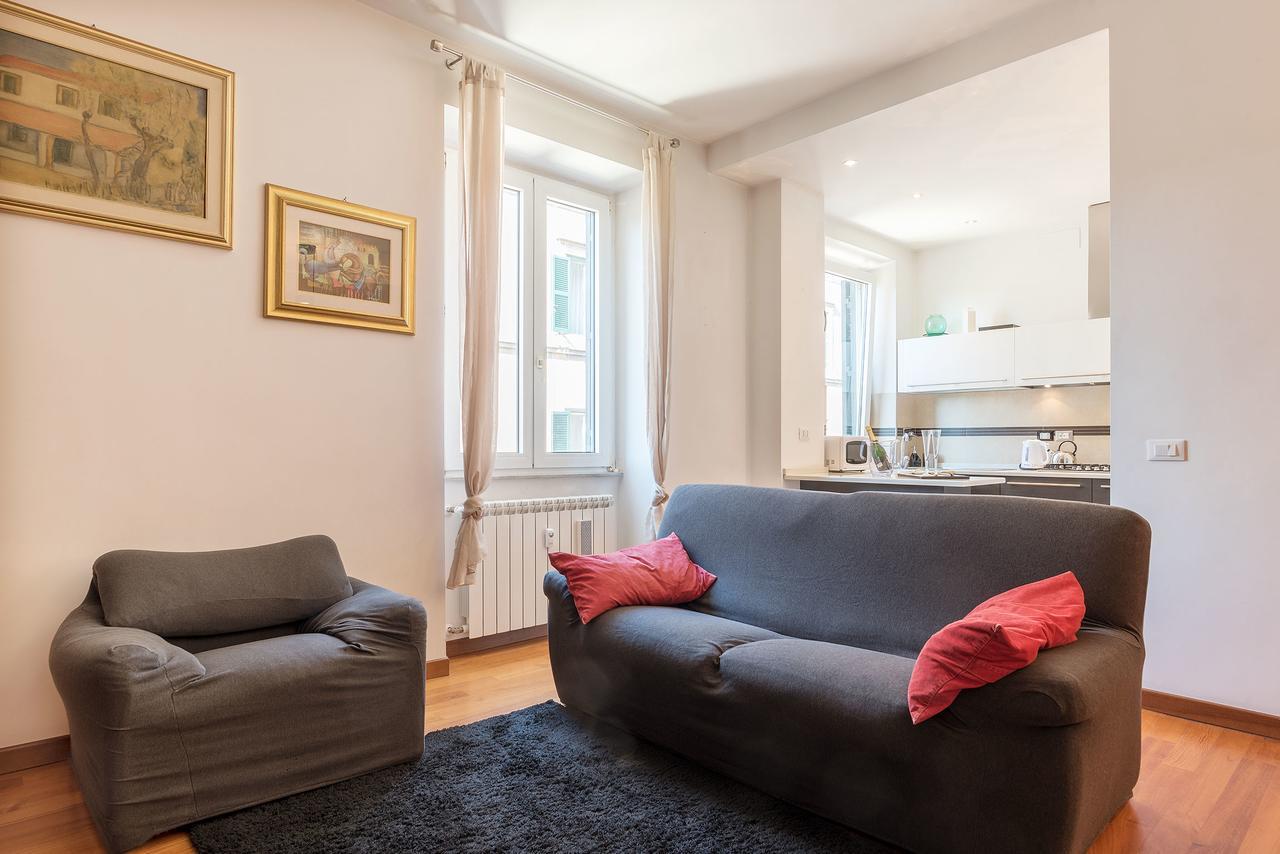 Colosseum Roomy Apartment Rome Exterior photo